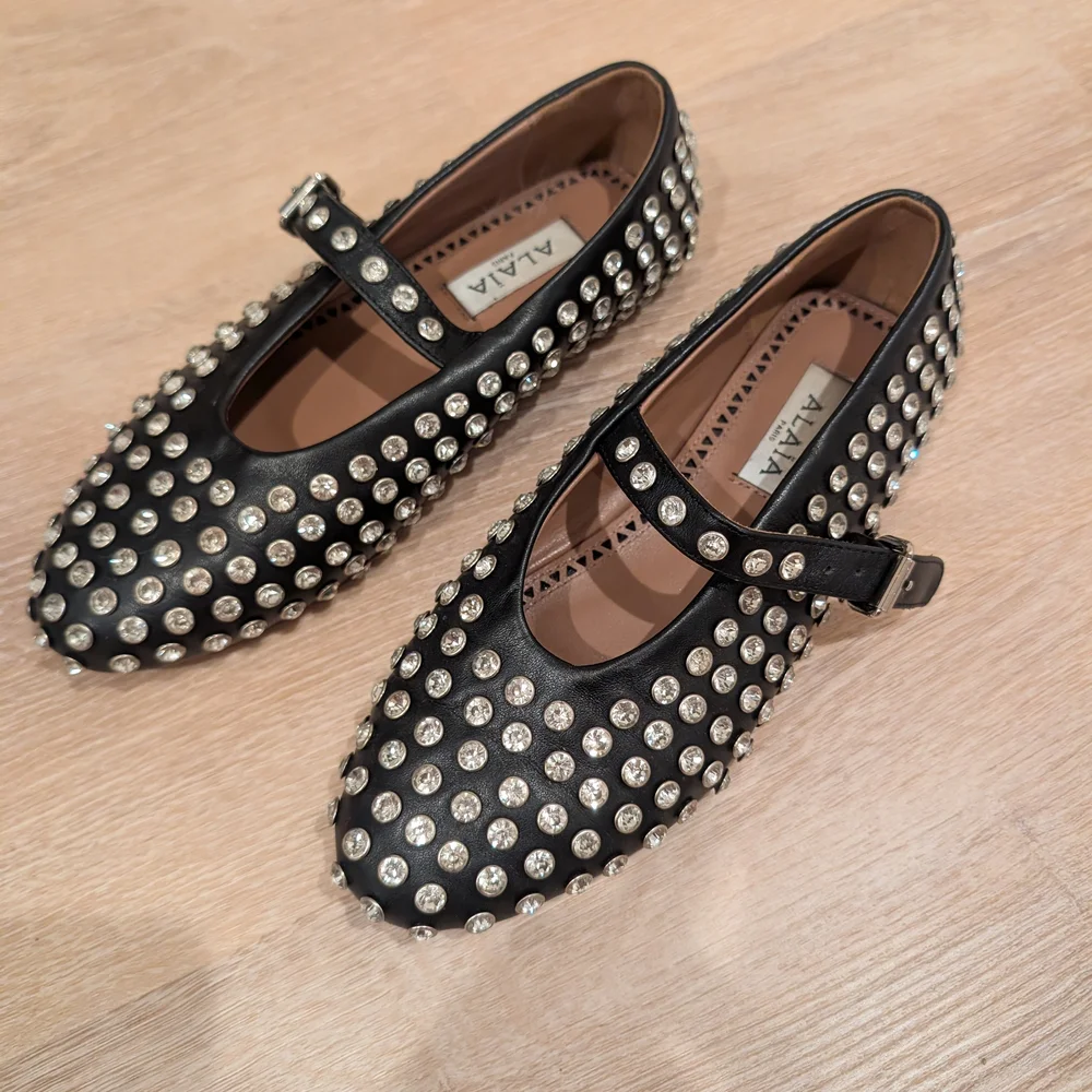 Steve Madden Black Mary Jane Flats with Silver Rhinestone Jewel Studs - Picture 1 of 4